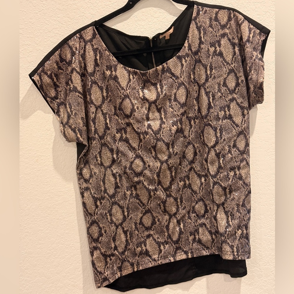 Women's Snake Print Top